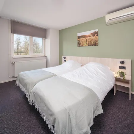 Safaritent Of Chalet Neede